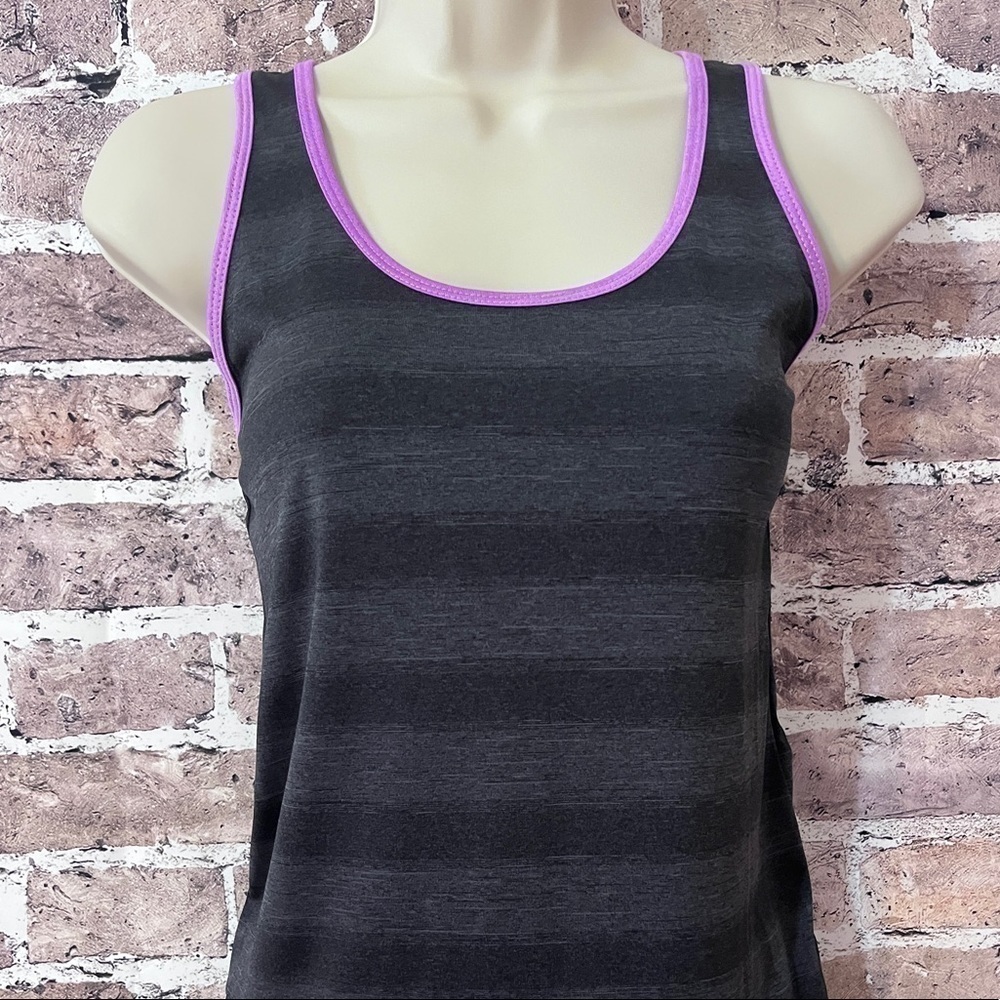 Reebok‎ Dri-Fit Athletic Wear Top